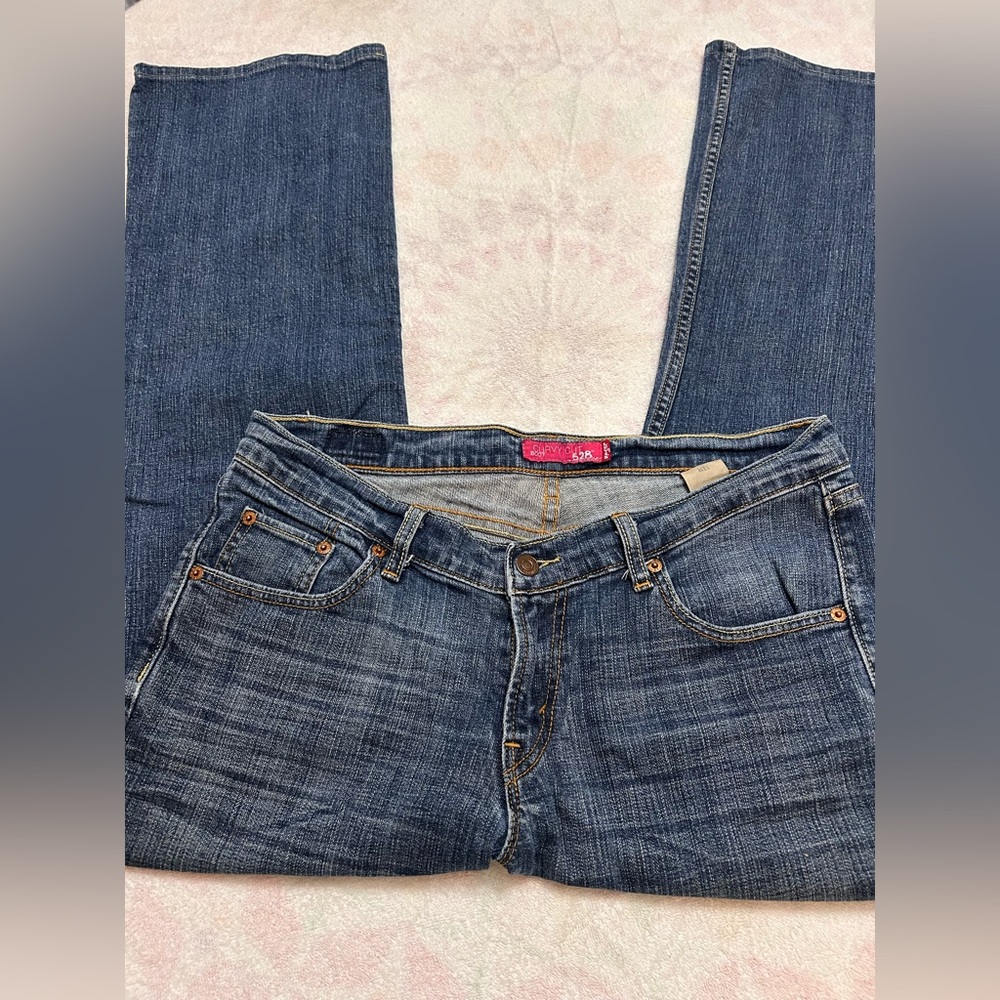 Levi’s 528 Curvy‎ Bootcut Jeans Women’s Dark Wash Boot Cut Size13 - Picture 3 of 9
